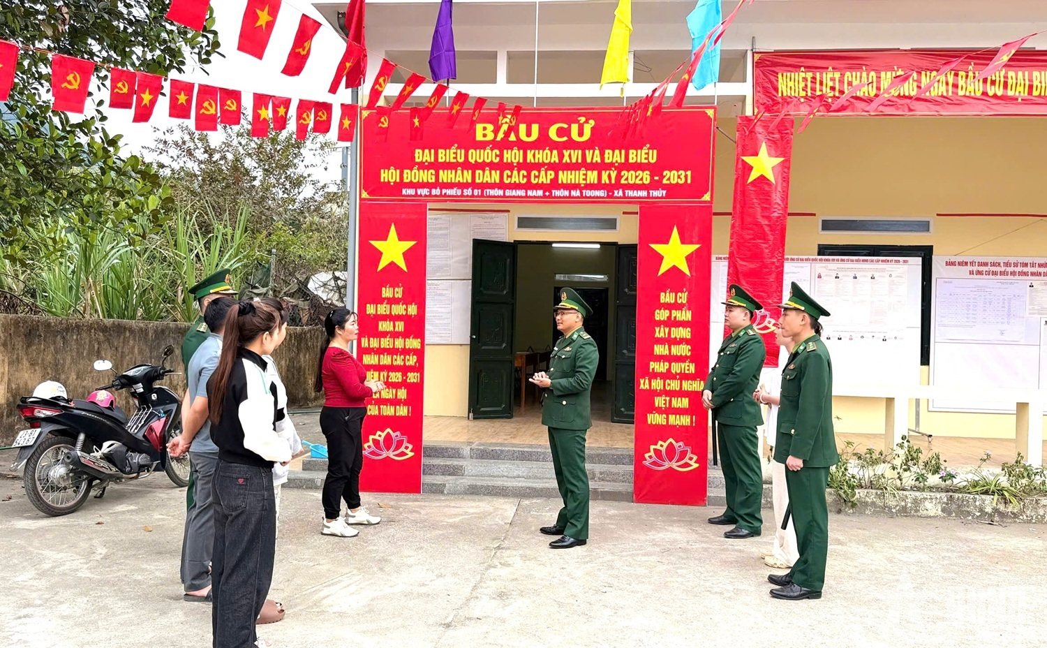 Đồn Biên phòng Cửa khẩu quốc tế Thanh Thủy bảo đảm an ninh, an toàn cho ngày hội non sông

